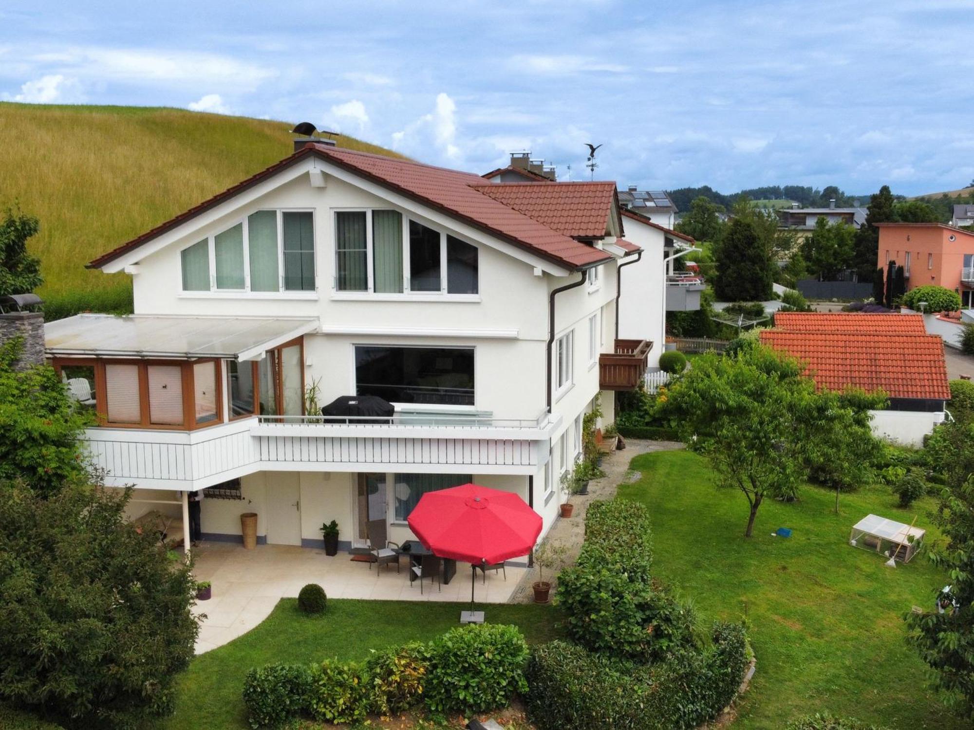 Ferienwohnung Am Alpenblick 5 リンダウ エクステリア 写真